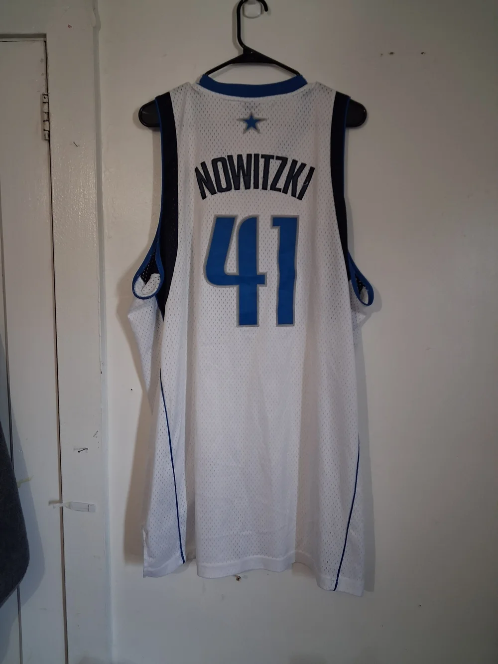VTG Adidas Dirk Nowitzki Dallas Mavericks White Home Swingman Jersey XXL +2